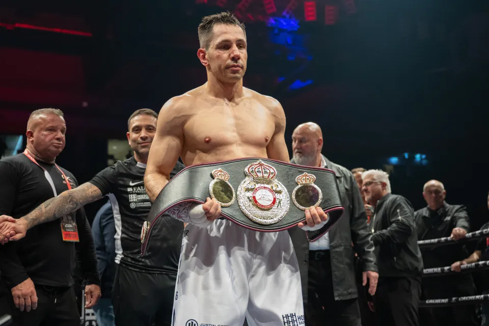 Sturm held world titles at middleweight and super middleweight