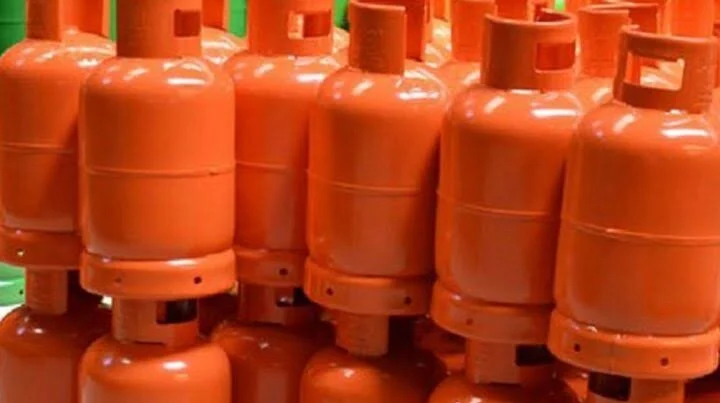 Gas