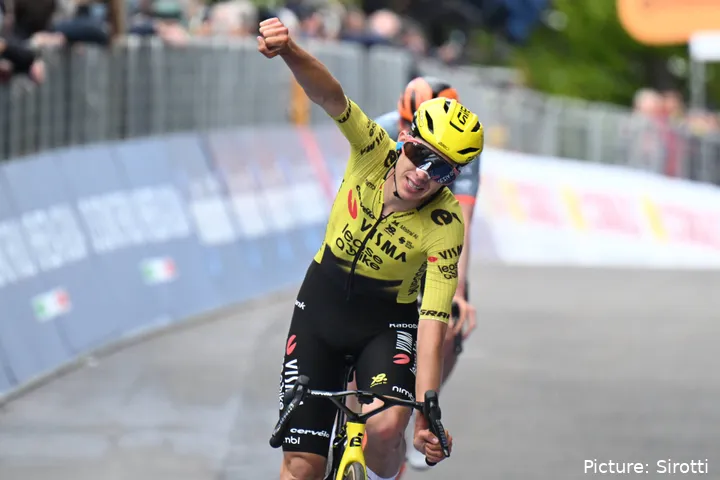 Davide Piganzoli during stage 9 of the 2026 Giro d'Italia