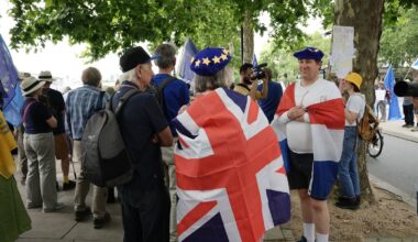 Hundreds march through capital calling to rejoin EU ahead of 10th Brexit anniversary