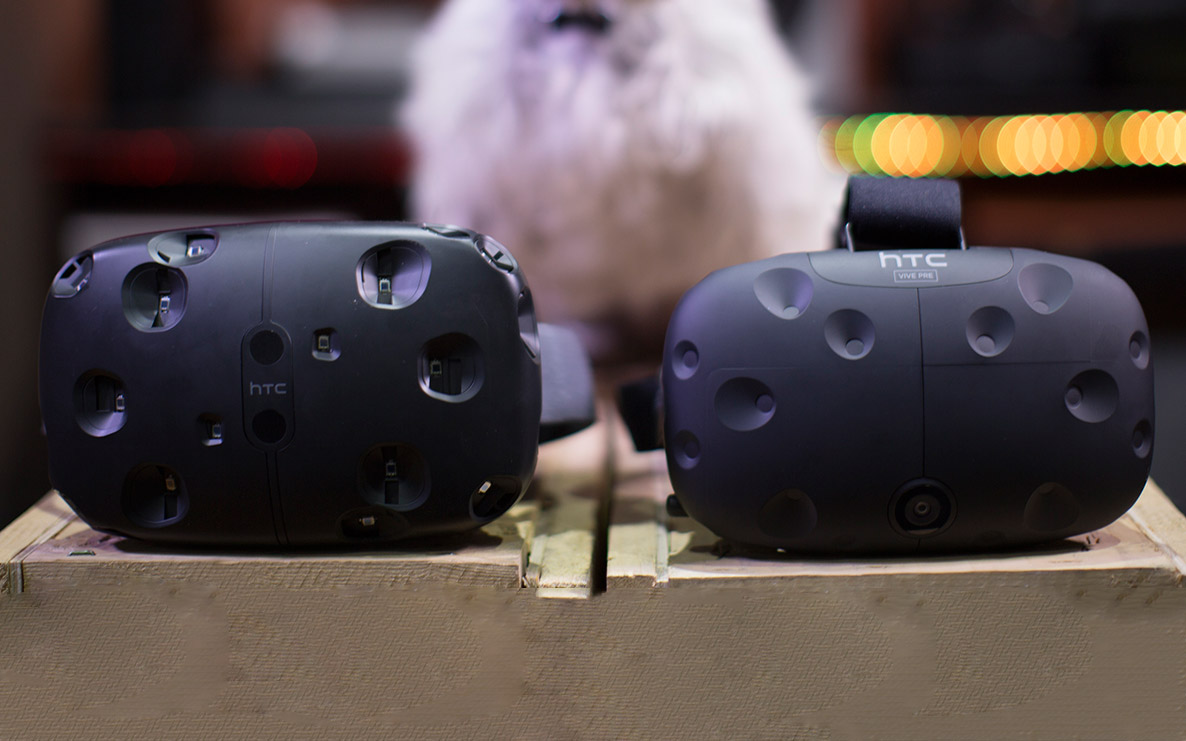 HTC Vive Pre Side-by-side Shows Significant Size Reduction