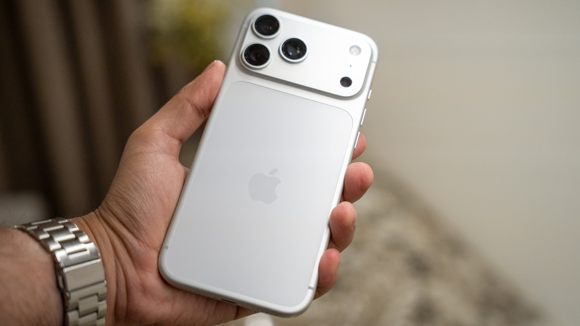 iPhone 17 pro rear panel iPhone 17 pro rear panel