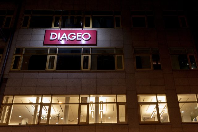 Diageo CEO, Sir Dave Lewis, has moved swiftly to reset strategy after mixed half-year results and sliding sales for the Guinness owner. The dividend cut aims to boost financial flexibility as Diageo faces pressure in North America and China.