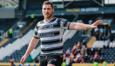 Scott Taylor playing for Hull FC