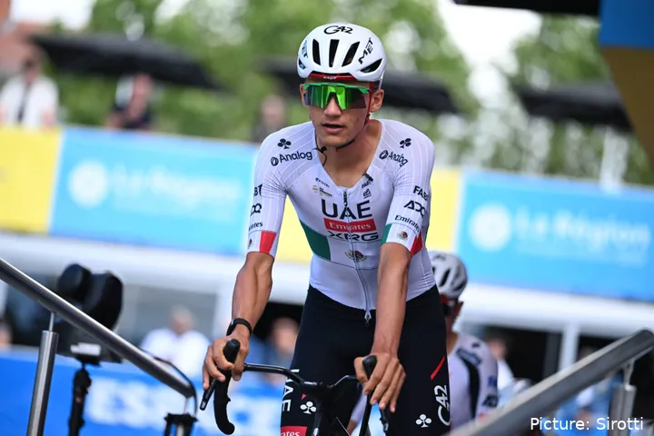 Isaac del Toro at the 2026 Tour Auvergne-Rhône-Alpes