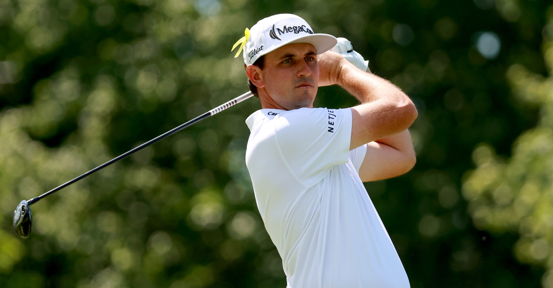 Poston fires 65 to seize one-stroke PGA Memorial lead
