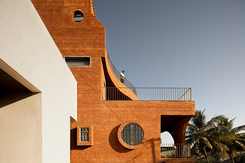 Anthill house india