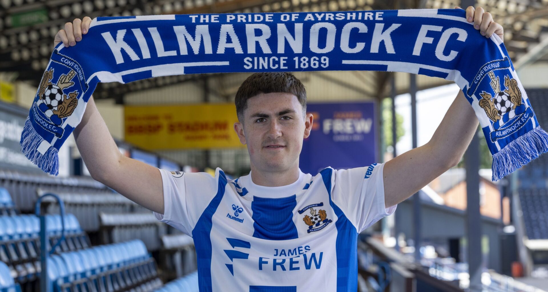 Bailey Rice arrives on loan
