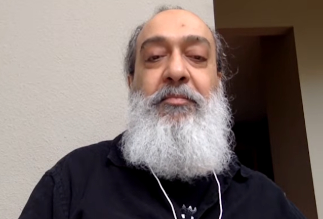 BLABBERMOUTH.NET