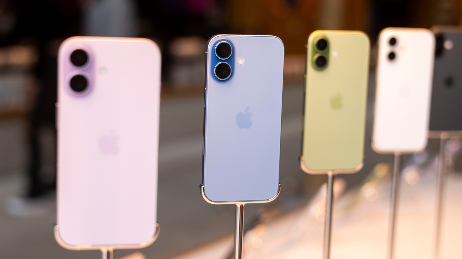 You Shouldn't Wait For The iPhone 18