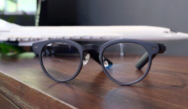 XGIMI MemoMind One Review: Smart Glasses, Creepy AI