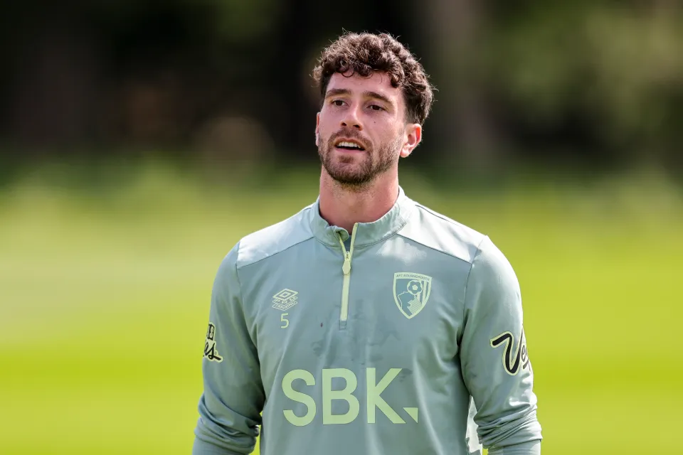 Marcos Senesi in training for Bournemouth