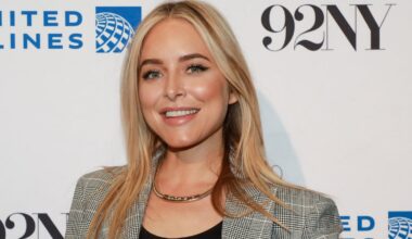 "Boy Mom" Jenny Mollen Lamented The Fact That The 12-Year-Old Girl Her Son Was Texting “Wasn’t Even Hotter Than” Her In A Bizarre Essay, And People Are VERY Weirded Out - BuzzFeed