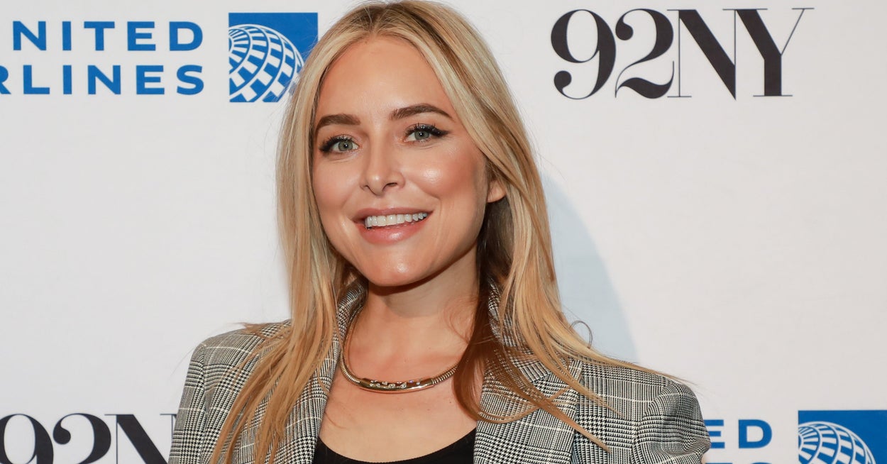 "Boy Mom" Jenny Mollen Lamented The Fact That The 12-Year-Old Girl Her Son Was Texting “Wasn’t Even Hotter Than” Her In A Bizarre Essay, And People Are VERY Weirded Out - BuzzFeed