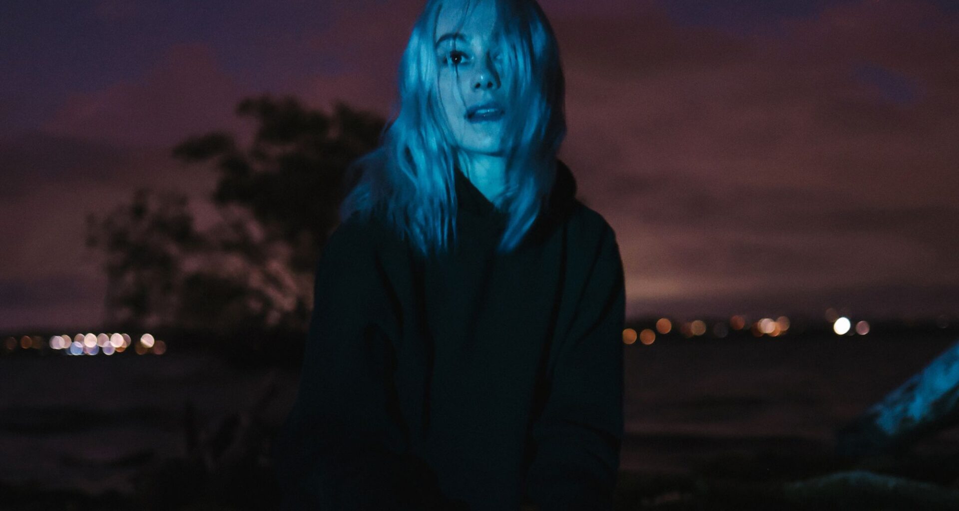Phoebe Bridgers announces 2026 UK, Europe and North America arena tour with "no phones”