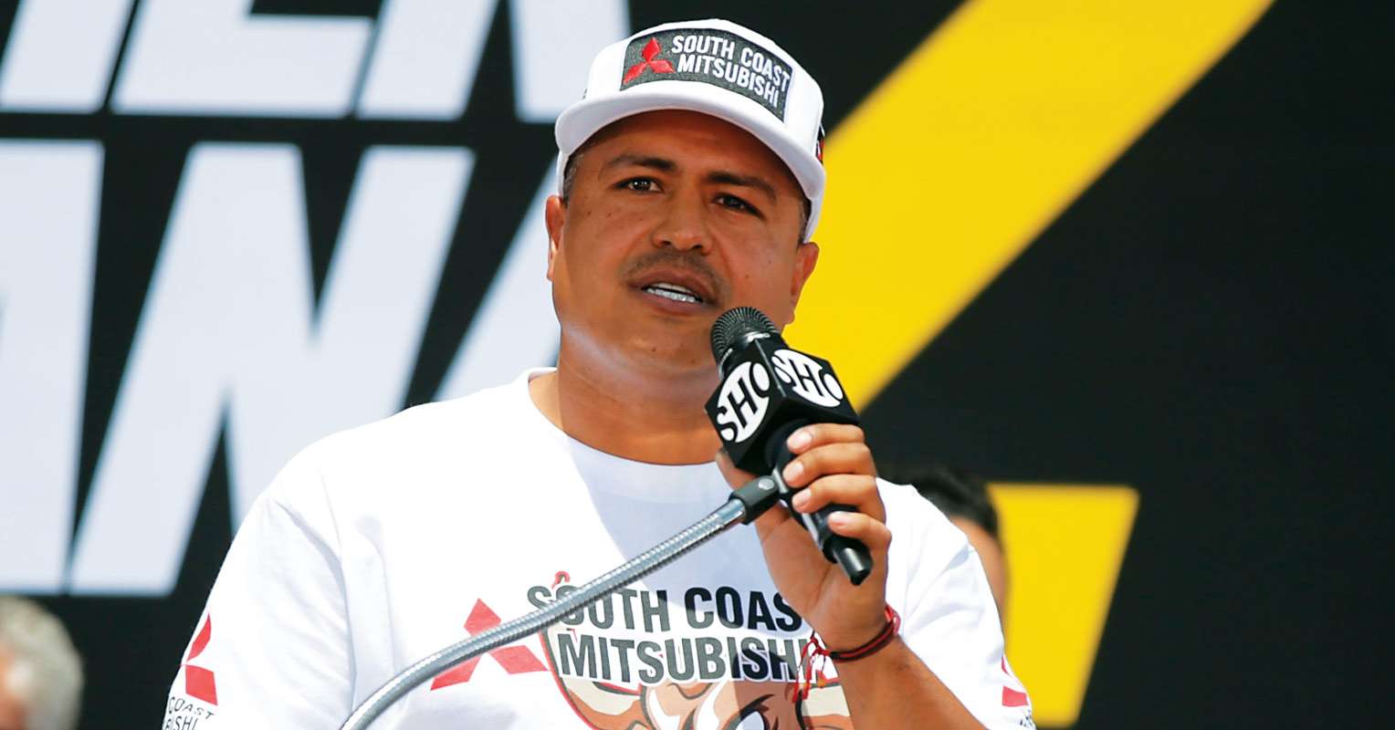 Top trainer Robert Garcia names the next face of the heavyweight division