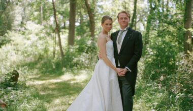 Rose Esselstyn Wore Oscar de la Renta to Marry Teddy Kennedy III on Her Family’s Historic Hudson Valley Farm