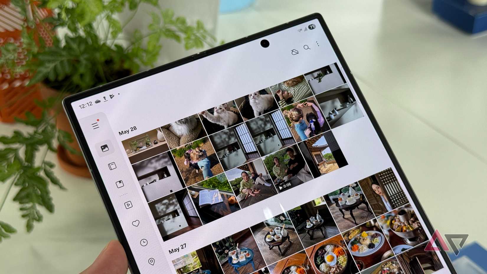 Samsung-Galaxy-Z-Fold-7-open-showing-photo-gallery