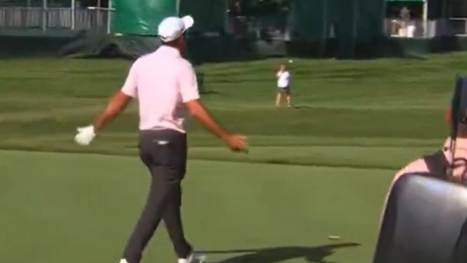 Scheffler unloaded on caddie Scott