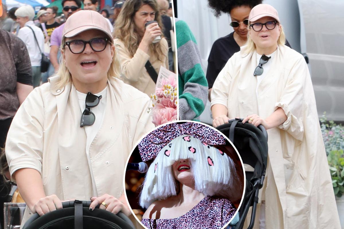 Sia ditches signature disguise for rare barefaced outing in LA