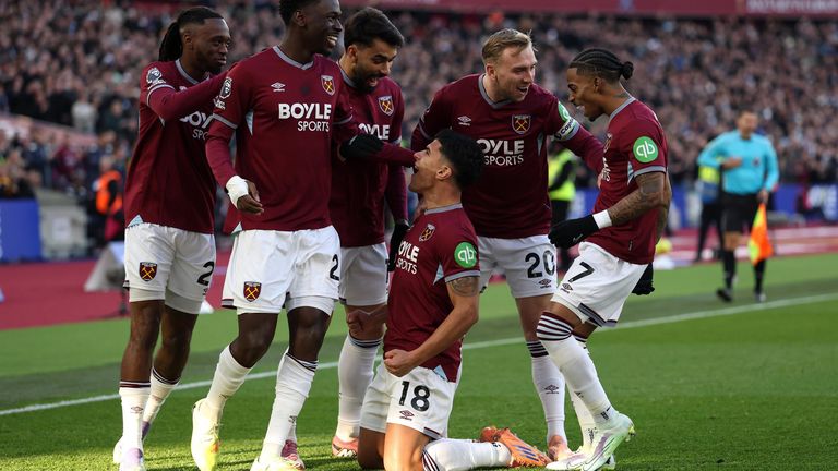 Mateus Fernandes celebrates with his team-mates after giving West Ham an early lead against Aston Villa