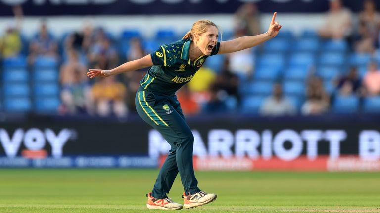 Sophie Molineux was excellent with the ball in hand, taking two wickets