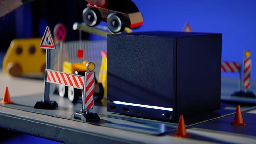 Steam Machine on a construction toy set