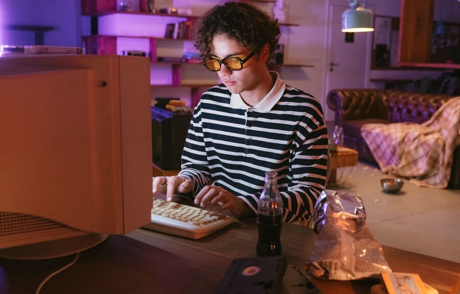 "The Only Way To Make A Better Internet Is To Build It Ourselves" - Say Hello To Warp Point 1