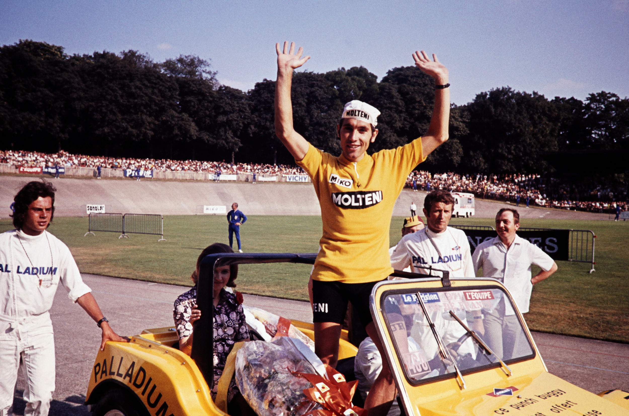 Eddy Merckx in yellow jersey