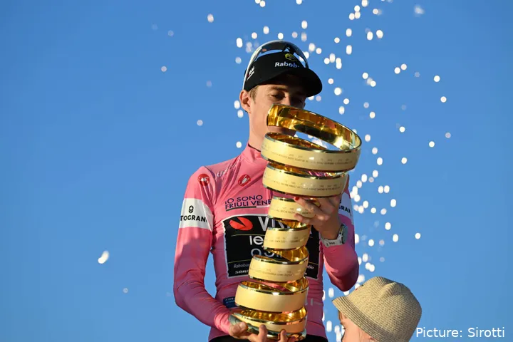 Jonas Vingegaard at the final podium of 2026 Giro d'Italia