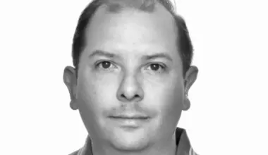 Schonfeld's ex-head of macro research is back with an agentic AI analyst for you