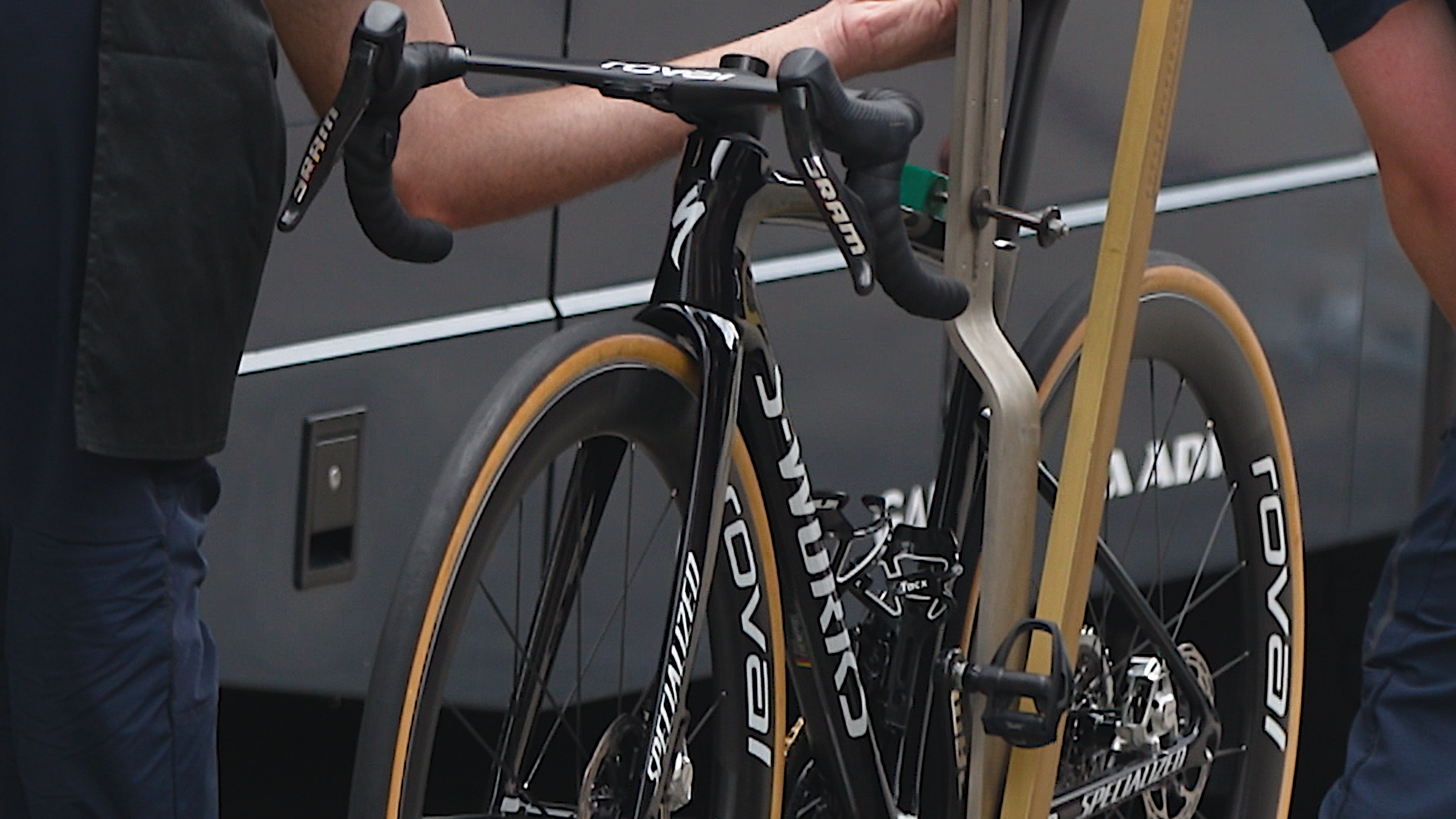 Spy pics of Specialized Tarmac derived road bike