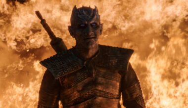 Isaac Hempstead Wright (Bran Stark) and Max von Sydow (Three-Eyed Raven) in Game of Thrones season 6