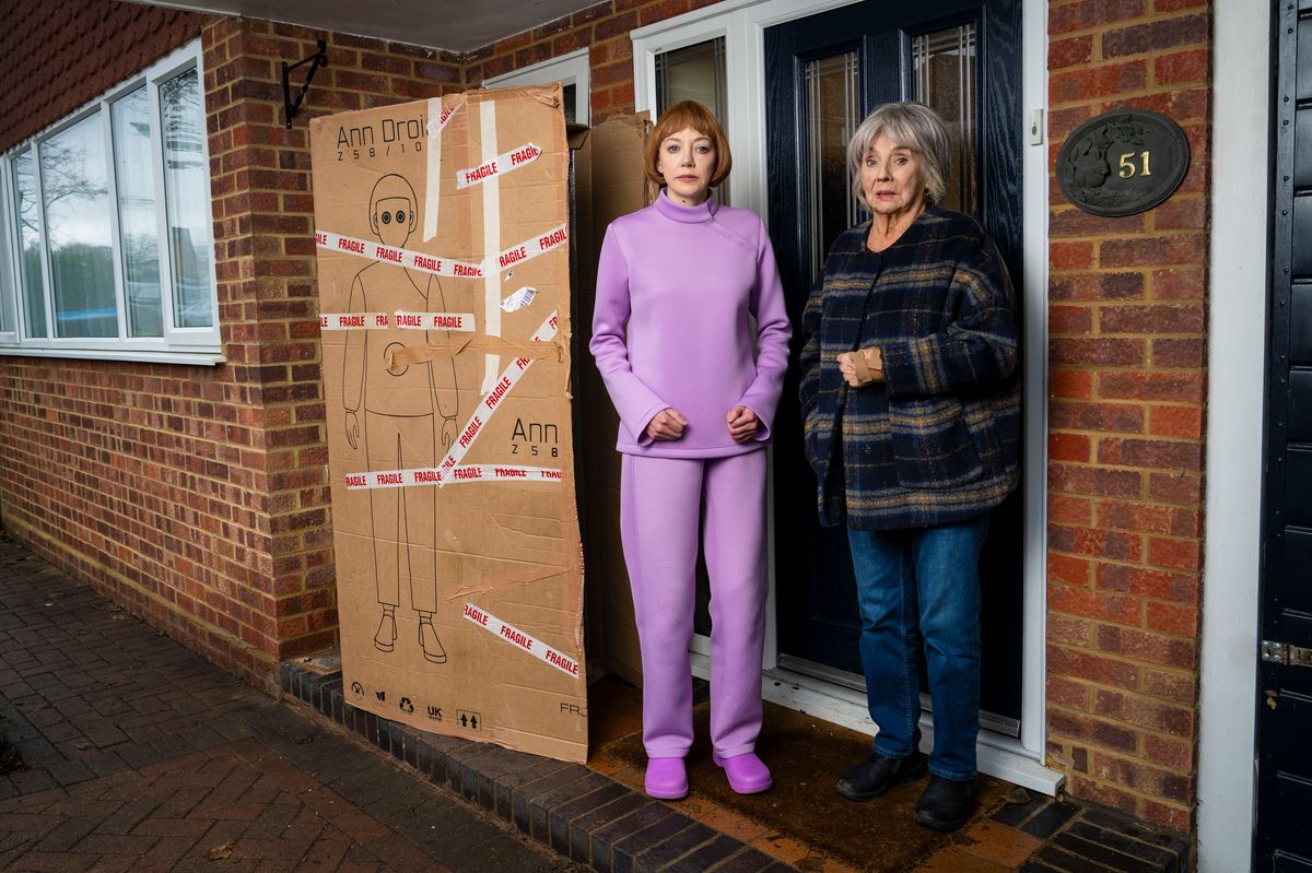 Diane Morgan stars opposite Sue as her robot carer, Linda