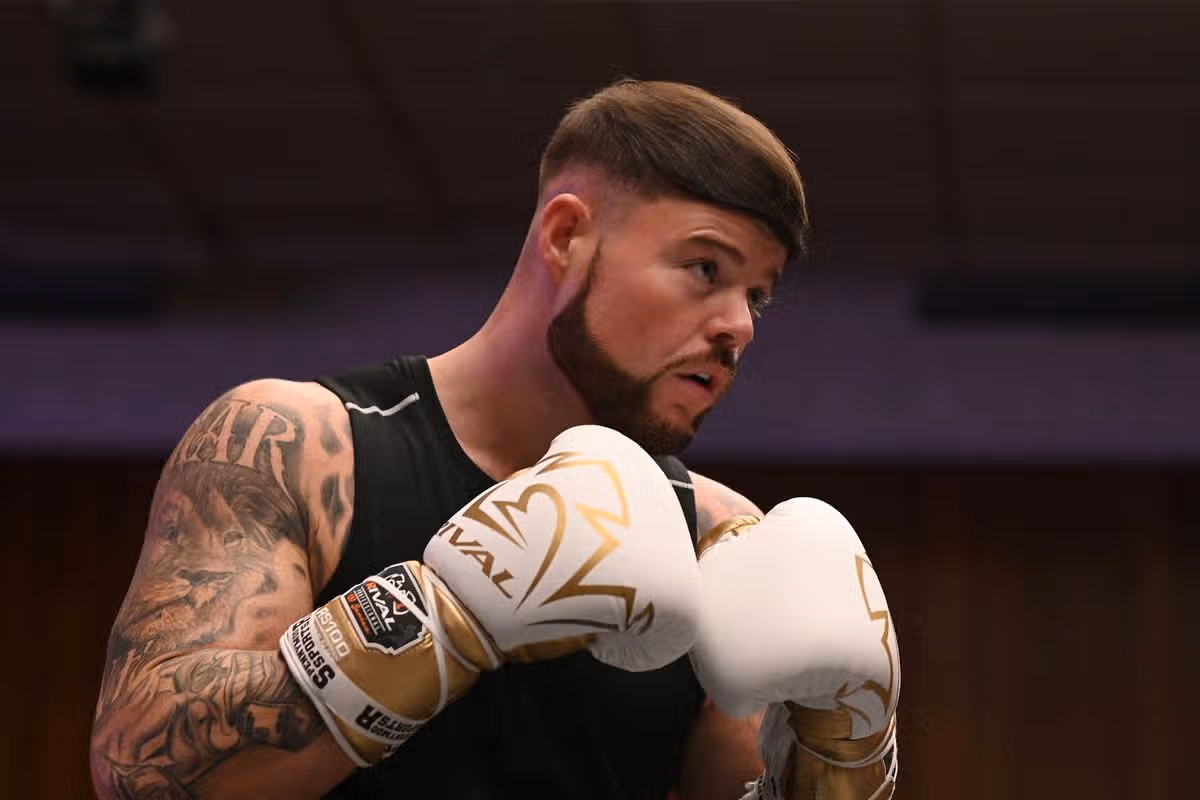 Ibiza Final Boss in boxing gloves