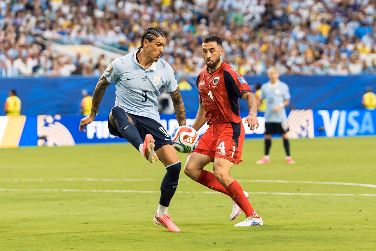 Darwin Nunez in action for Uruguay against Cabo Verde at the World Cup.