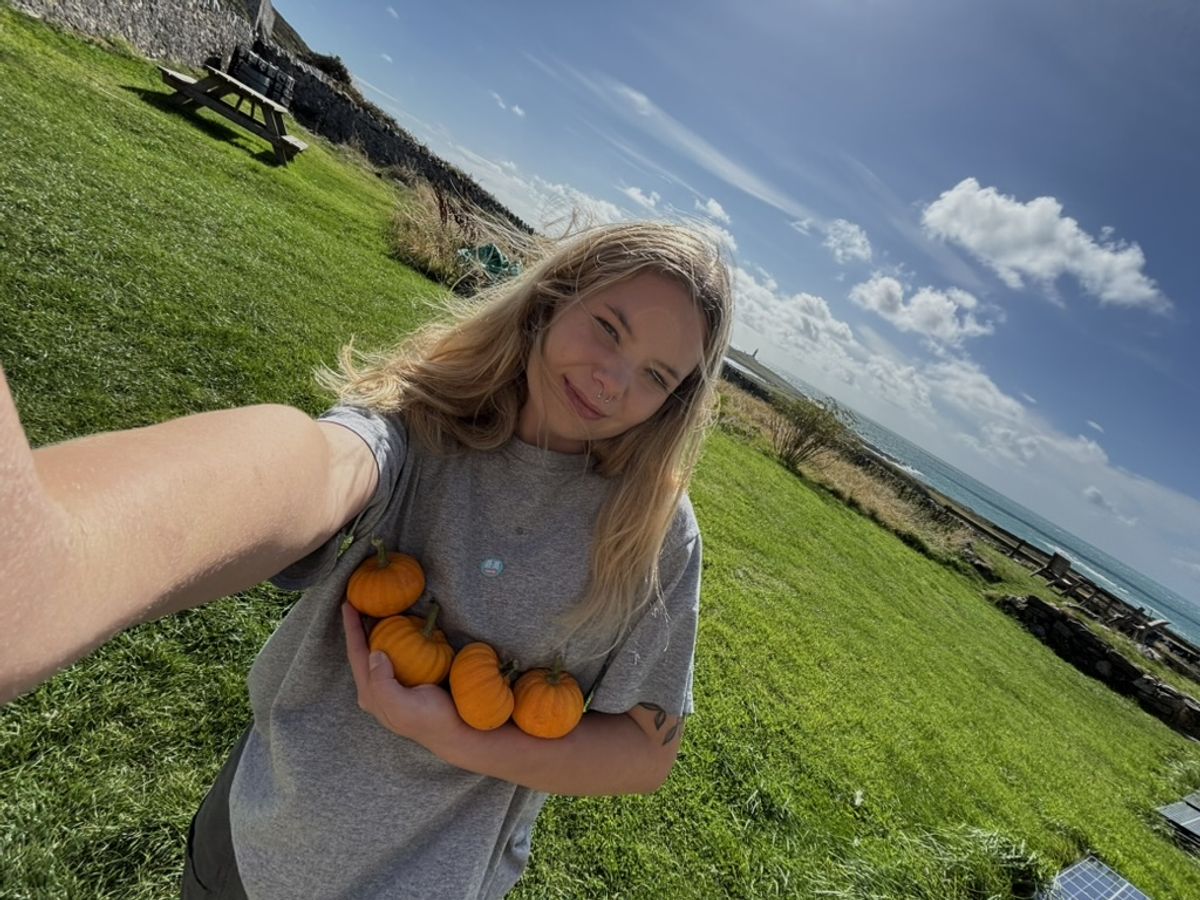 Lois on the island