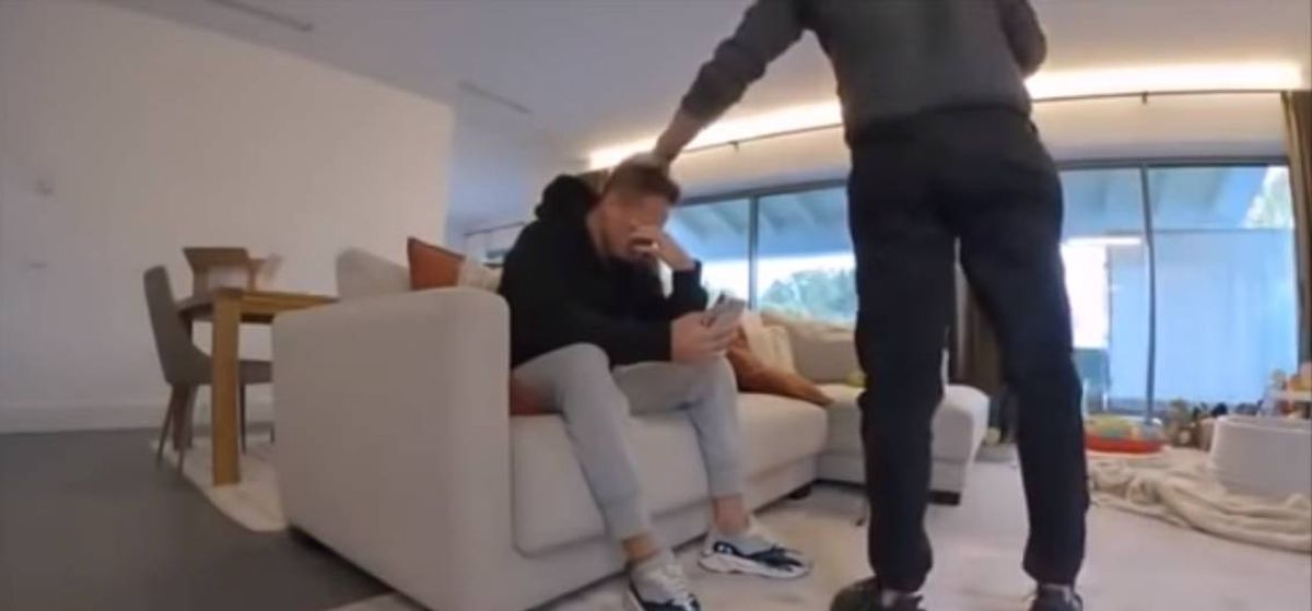 Javier Hernandez broke down in tears during his LA Galaxy announcement as he realised his European dream is over