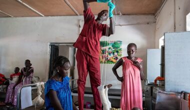 Conflict pushes South Sudan's healthcare system to breaking point