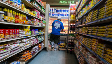 U.S. grocery spending slows in hit to food companies