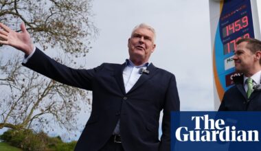 Reform UK-led council fails to attract any sponsors for union flag scheme | Reform UK