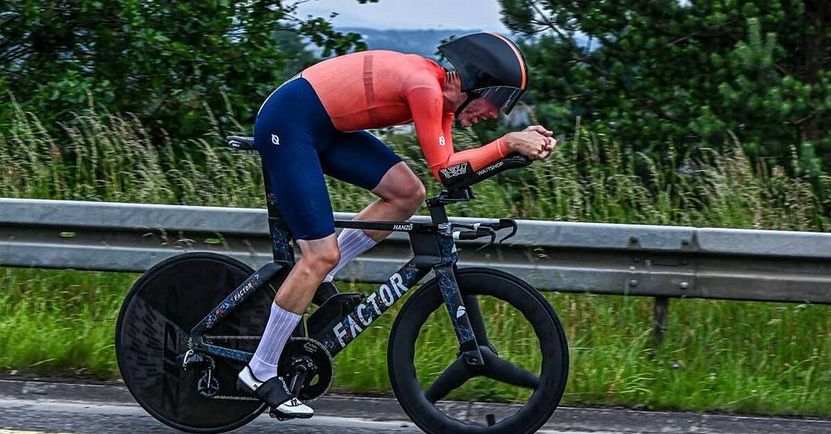 Inglis, Peden, Dunwoody all do blistering times at 10 mile TT