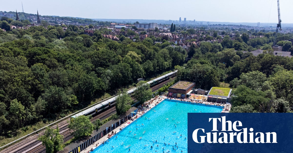 Labour MPs call on water firms to save Britain’s lost lidos | Swimming