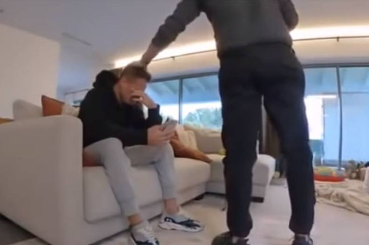 Javier Hernandez in tears upon leaving Sevilla