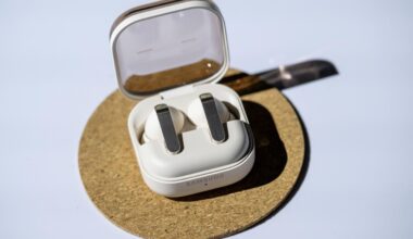 Samsung Confirms Radical 'Galaxy Buds' Apple Threat