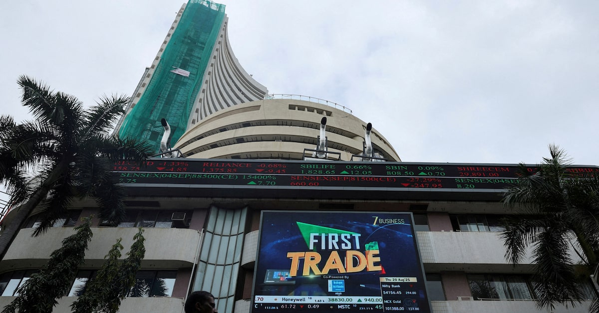 Worst global money exodus barely bruises India