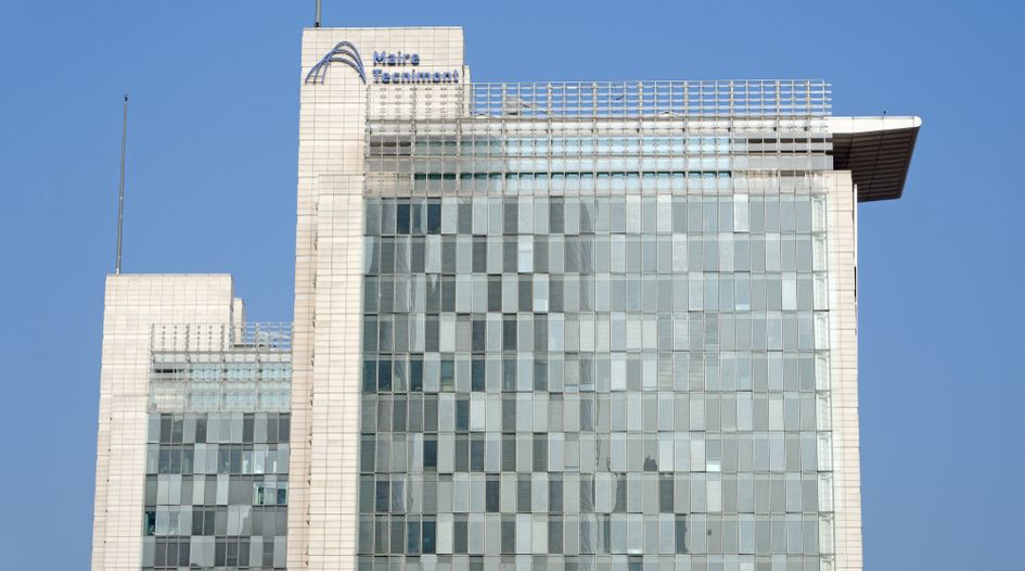 UK court restrains Russian enforcement proceeding in ammonia plant dispute