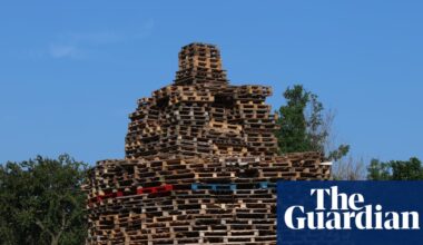 Man dies after falling from Eleventh Night bonfire in east Belfast | Belfast