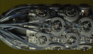 Human-Level Hands? 1X Just Gave Humanoid Robot Neo Something Close