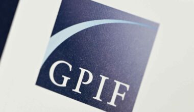 Japan wants pension whale GPIF to dive deeper into alternative investments